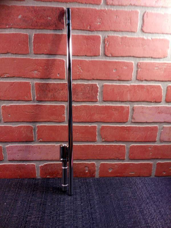 lot 47 image: Spinning Ground Spike For Blade & Tear Drop Holes