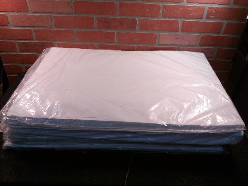 lot 115 image: Tissue Paper
