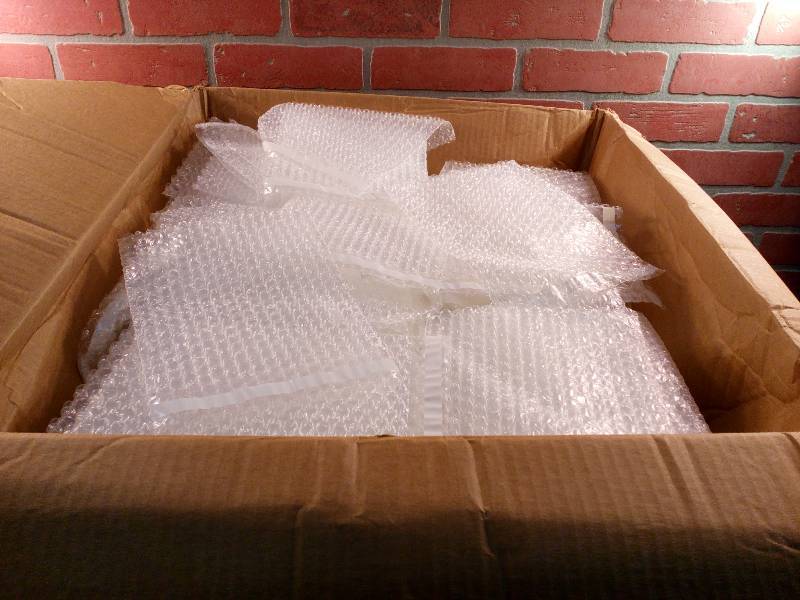 lot 124 image: U-Line Self Sealed Bubble Bags