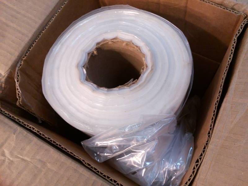 lot 129 image: Jumbo Plastic Bags on Roll (Great for Trash)