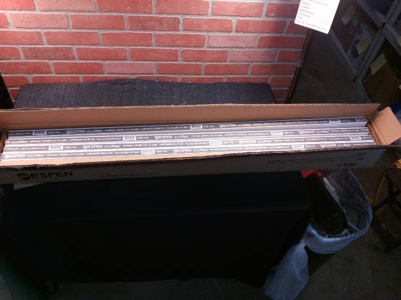 lot 145 image: Espen Led T8 Lamps 14W