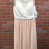 lot 159 image: Adrianna Papell Formal Evening Gown Party Dress
