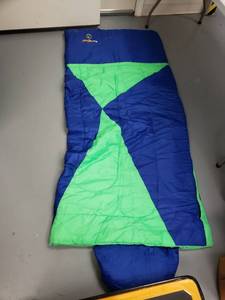 lot 6265 image: Ozark Trail Warmfoot BlueGreen Sleeping Bag PRE-OWNED BUT FULLY FUNCTIONAL