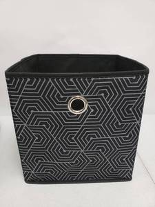 lot 62112 image: Black and Grey Geometric Pattern Collaspable Cube Storage Bins - Set of 5