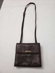 lot 10000012 image: 8x7 Inch Brown Leather Handbag with 22 Inch Shoulder Strap
