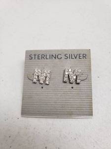 lot 10000023 image: Sterling Silver M Stud Earrings