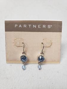 lot 10000024 image: Light Blue and Silver Dangle Earrings