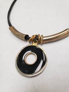 lot 6488 image: 10.5 Inch Black and Gold Necklace
