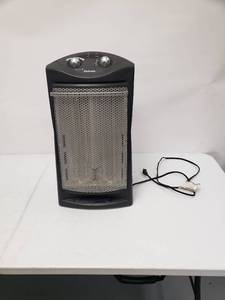 lot 6705 image: Holmes Infrared Space Heater