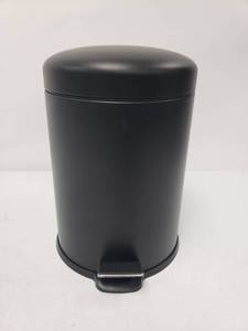 lot 6708 image: Home Goods Round Pedal Step Trash Can - Black