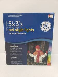 lot 6728 image: Five General Electric 150 Multi Lights 6x4ft Net Style Christmas Lights Decoration