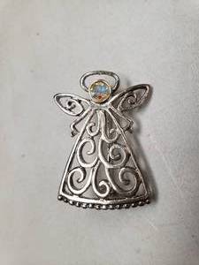lot 6765 image: 1.75 Inch Silver Decorative Angel Fashion PinBrooch