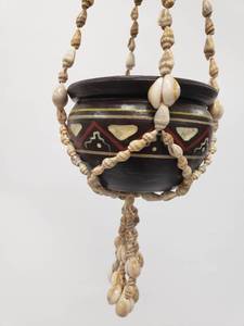 lot 67125 image: Handmade Jamaican Seashell Hanging Planter&nbsp