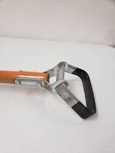 lot 967109 image: Husky 54 Inch Wood Handle Action Hoe with Grip