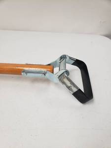 lot 967110 image: Husky 54 Inch Wood Handle Action Hoe with Grip