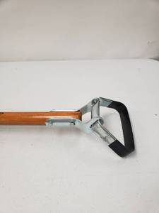 lot 967128 image: Husky 54 Inch Wood Handle Action Hoe with Grip