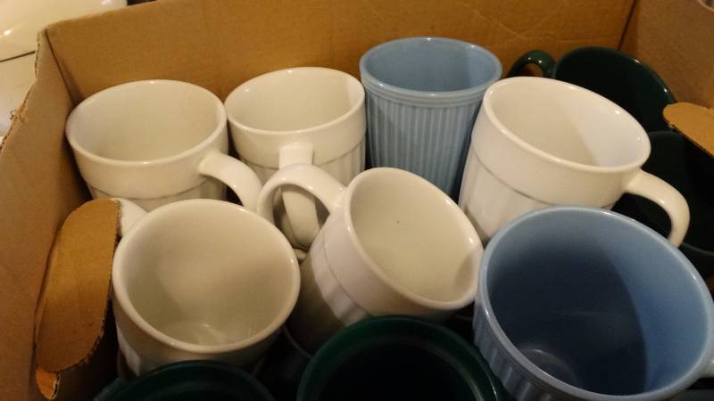 lot 267 image: coffee mug lot