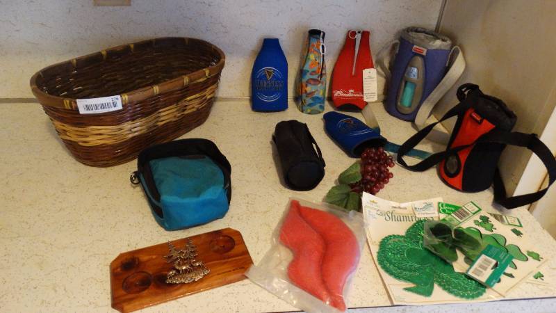lot 276 image: basket - koozies - cooler