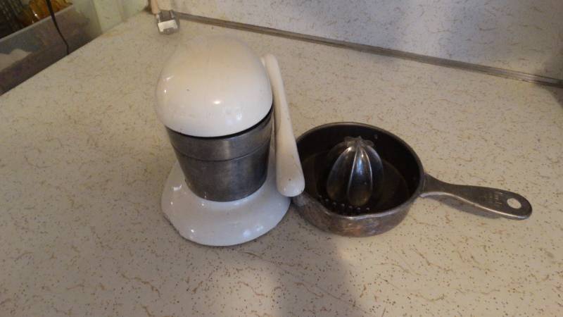 lot 290 image: kitchen items - juicer