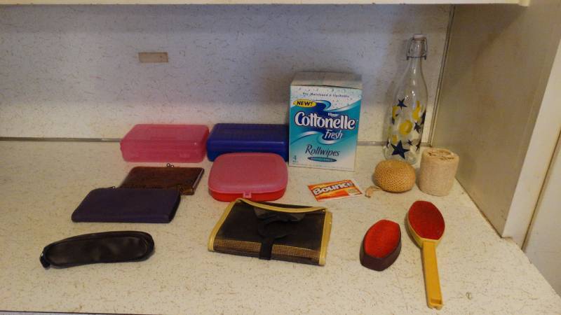 lot 309 image: soap containers - lent brushes - Cottonelle and bounce