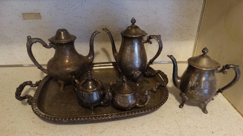 lot 339 image: silver plated teacoffee place set
