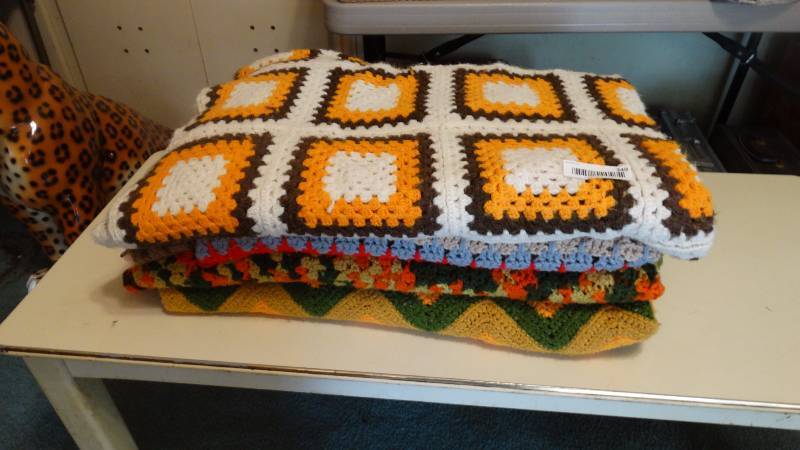 lot 349 image: 4- afghans Assorted sizes and colors.