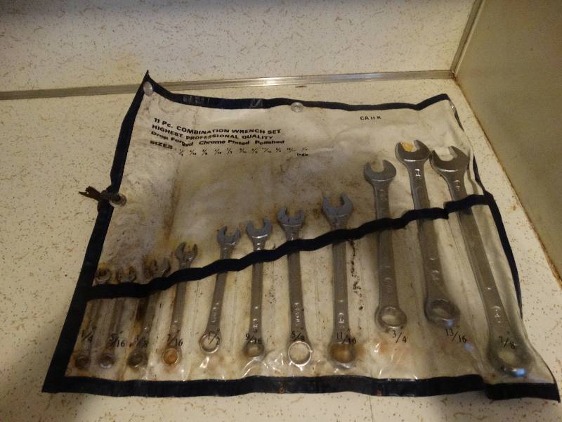 lot 400 image: Wrench set & misc.
