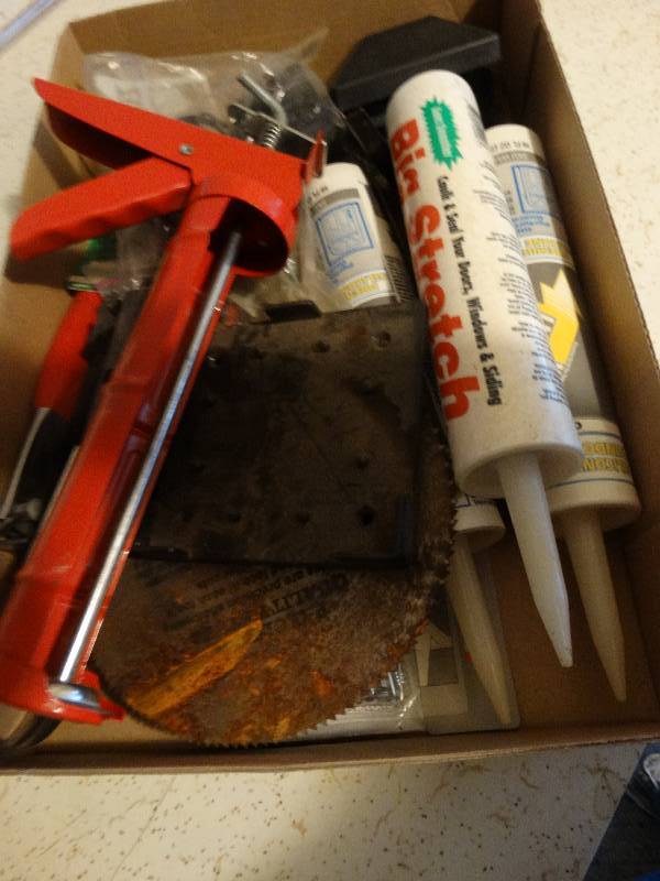 lot 404 image: Misc hardware & caulking gun.