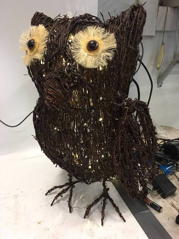 lot 26 image: LIGHT UP OWL DECORATIONS