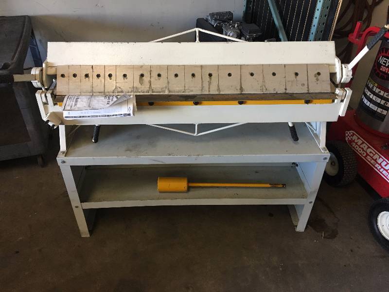 lot 53 image: SHOP FOX 48 PAN AND BOX BRAKE