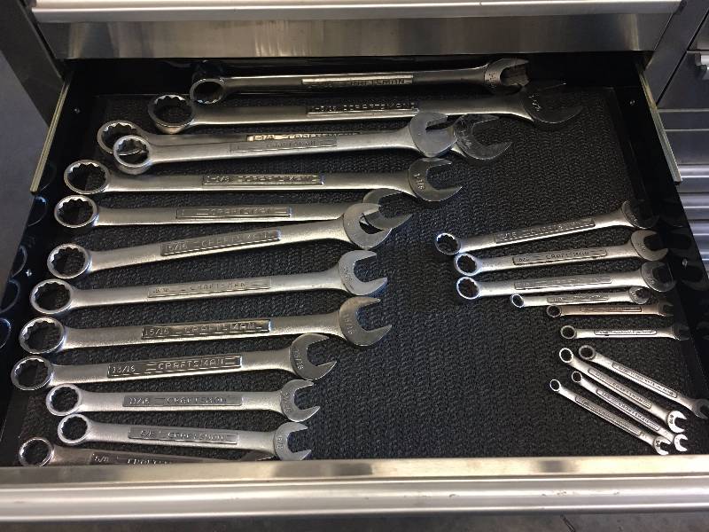 lot 67 image: LOT OF CRAFTSMAN WRENCHES