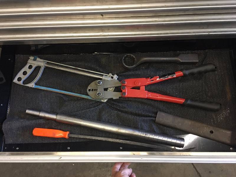 lot 62 image: CRIPMERS, SAW, PRY BAR AND MISC.