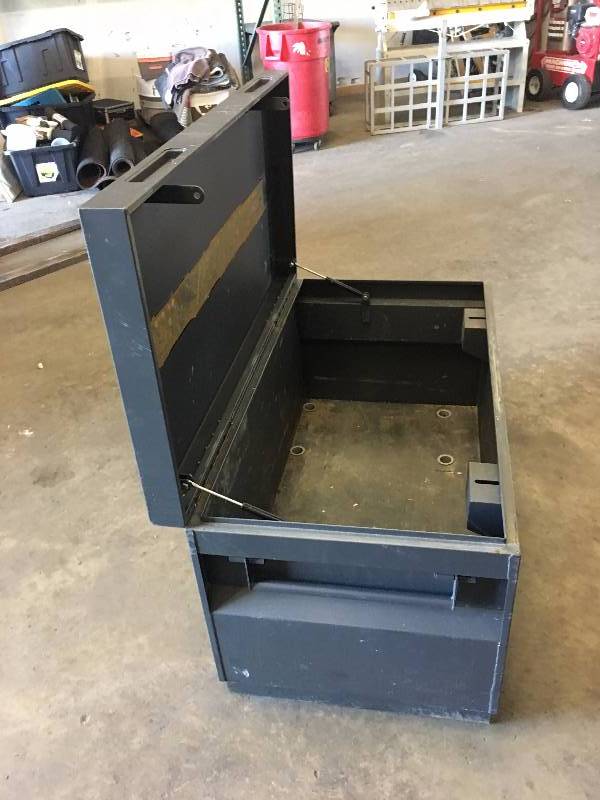 lot 54 image: STEEL JOB BOX