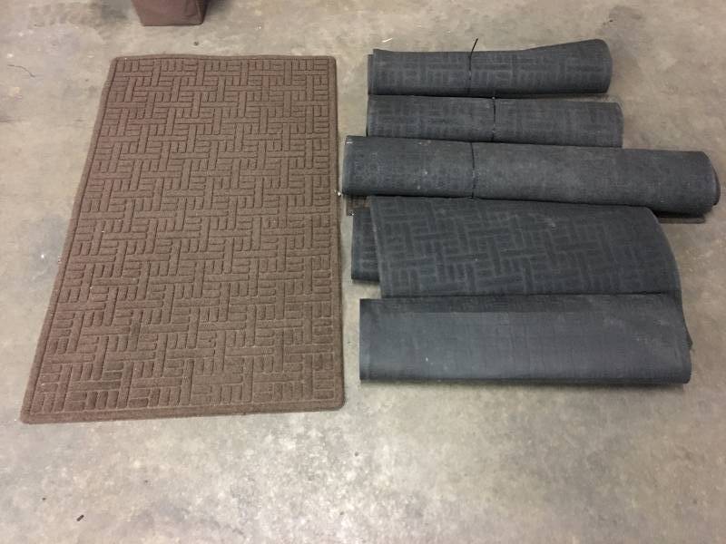 lot 98 image: LOT OF 6 COMMERCIAL GRADE RUGS