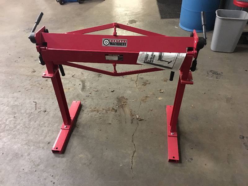 lot 102 image: LIKE NEW 36 METAL BRAKE
