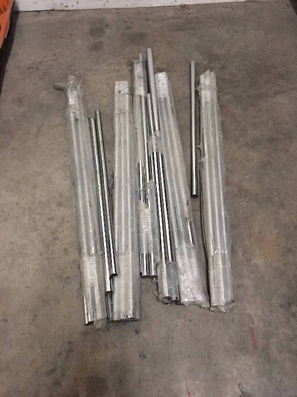lot 118 image: LOT OF CHROME STEEL TUBING  1 DIA  APPROX 36 LENGHT