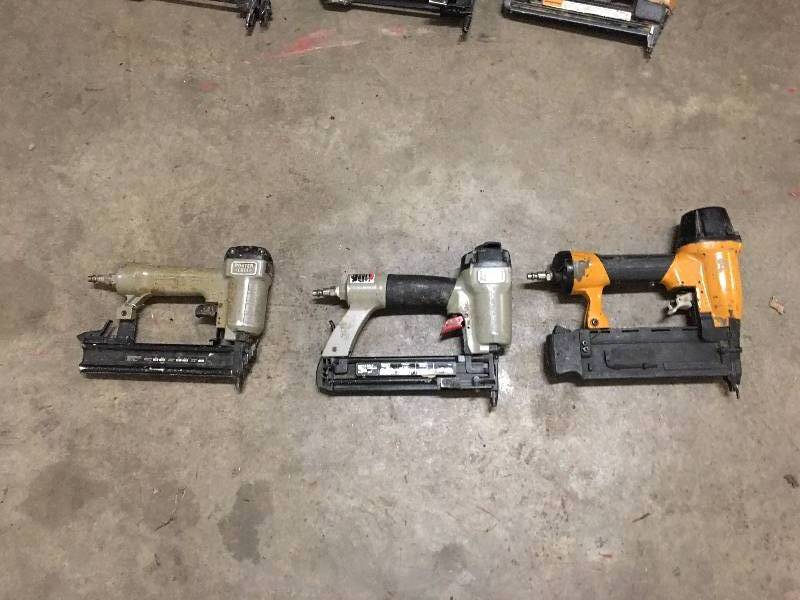 lot 122 image: 3 QTY PNEUMATIC NAIL GUNS