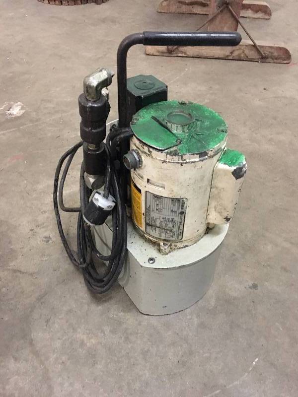 lot 136 image: USED ELECTRIC HYDRAULIC PUMP