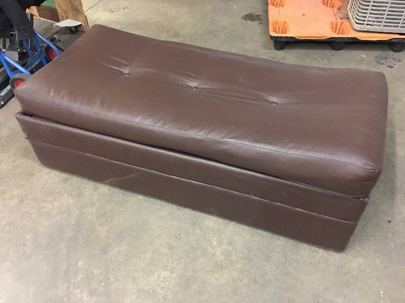 lot 139 image: OTTOMAN WITH UNDERNEATH STORAGE BIN