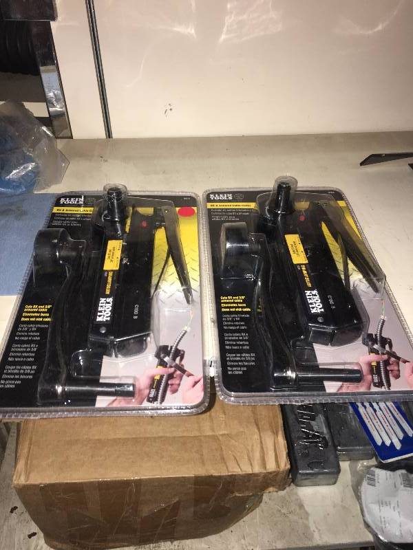 lot 187 image: LOT OF 2 KLEIN TOOLS BX & ARMORED CABLE CUTTERS