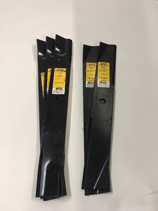 lot 180 image: lot of lawn mower blades