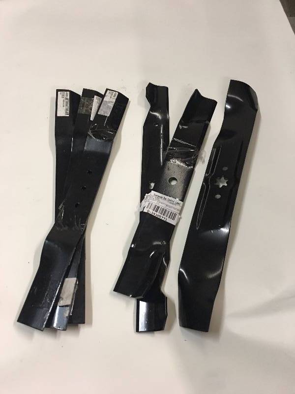 lot 179 image: lot of lawn mower blades