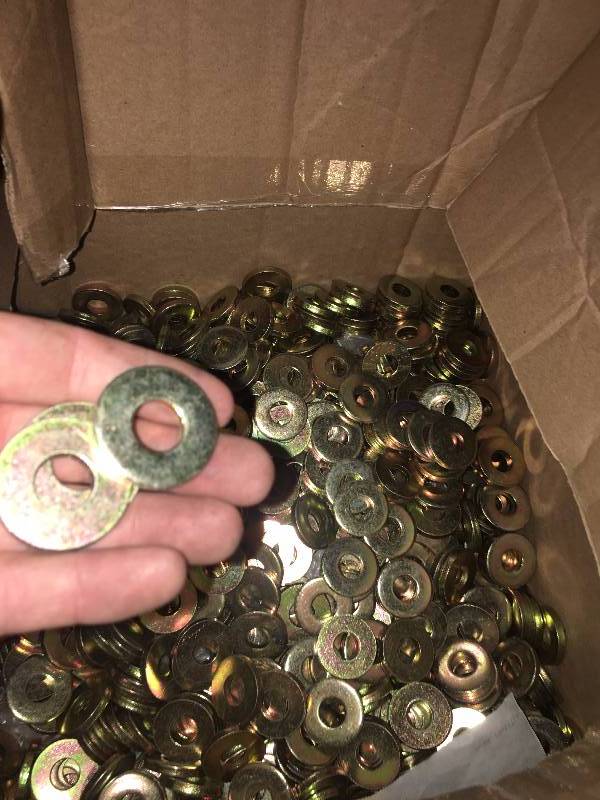 lot 203 image: BOX OF WASHERS