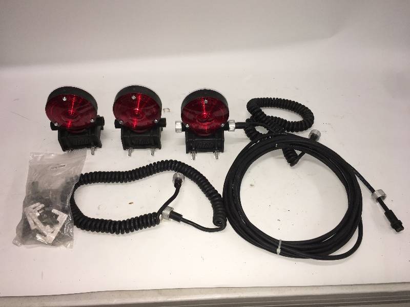 lot 224 image: LOT OF LED COMMERCIAL GRADE LIGHTS