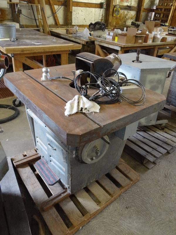 lot 5404 image: Rockwell Invicta Shaper Table