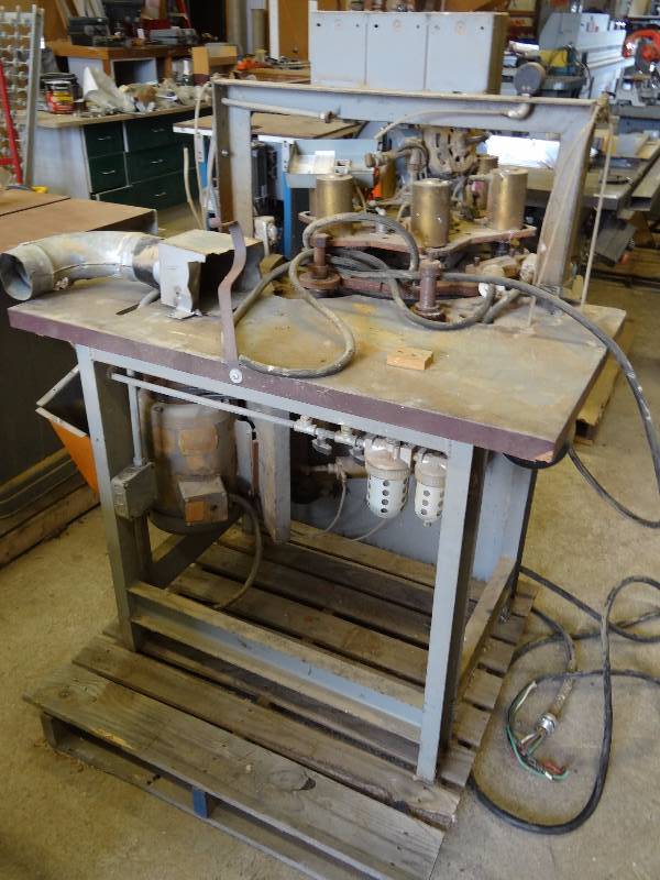 lot 5424 image: Duplicating Shaper Table