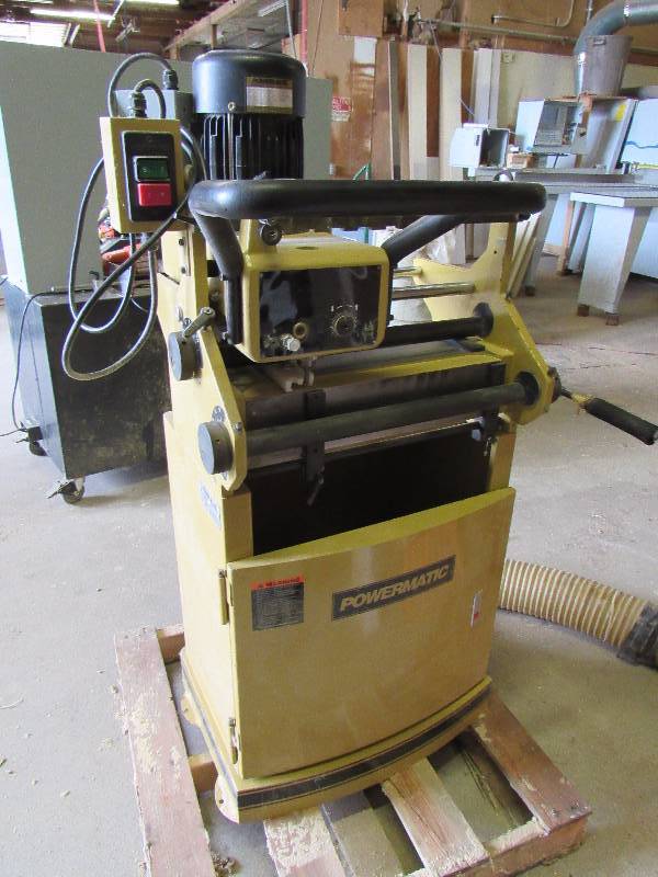 lot 5278 image: Powermatic Manual Dovetail Machine