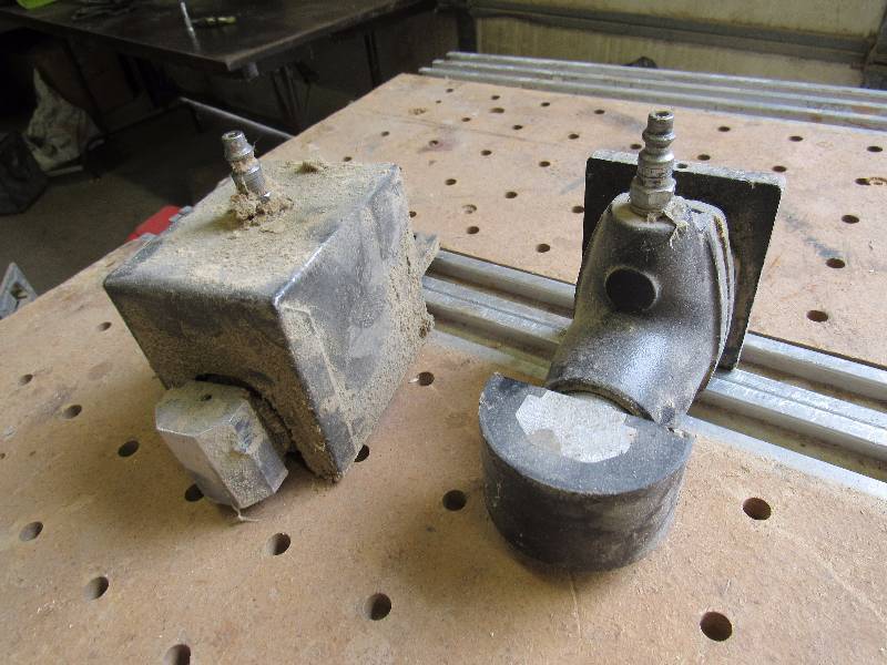 lot 5333 image: Pair Of Pnumatic Hammers