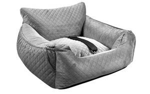 lot 386 image: Dog Car Seat Retail $49.99 RCY-1