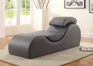 lot 439 image: Yoga Chair Retail $516.15 AZB22724